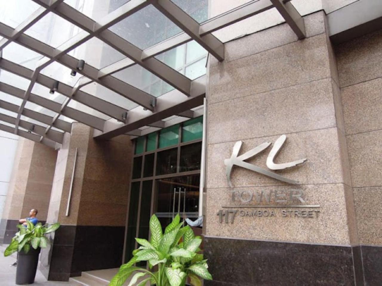 Holiday home Kl Tower Condo, Makati *