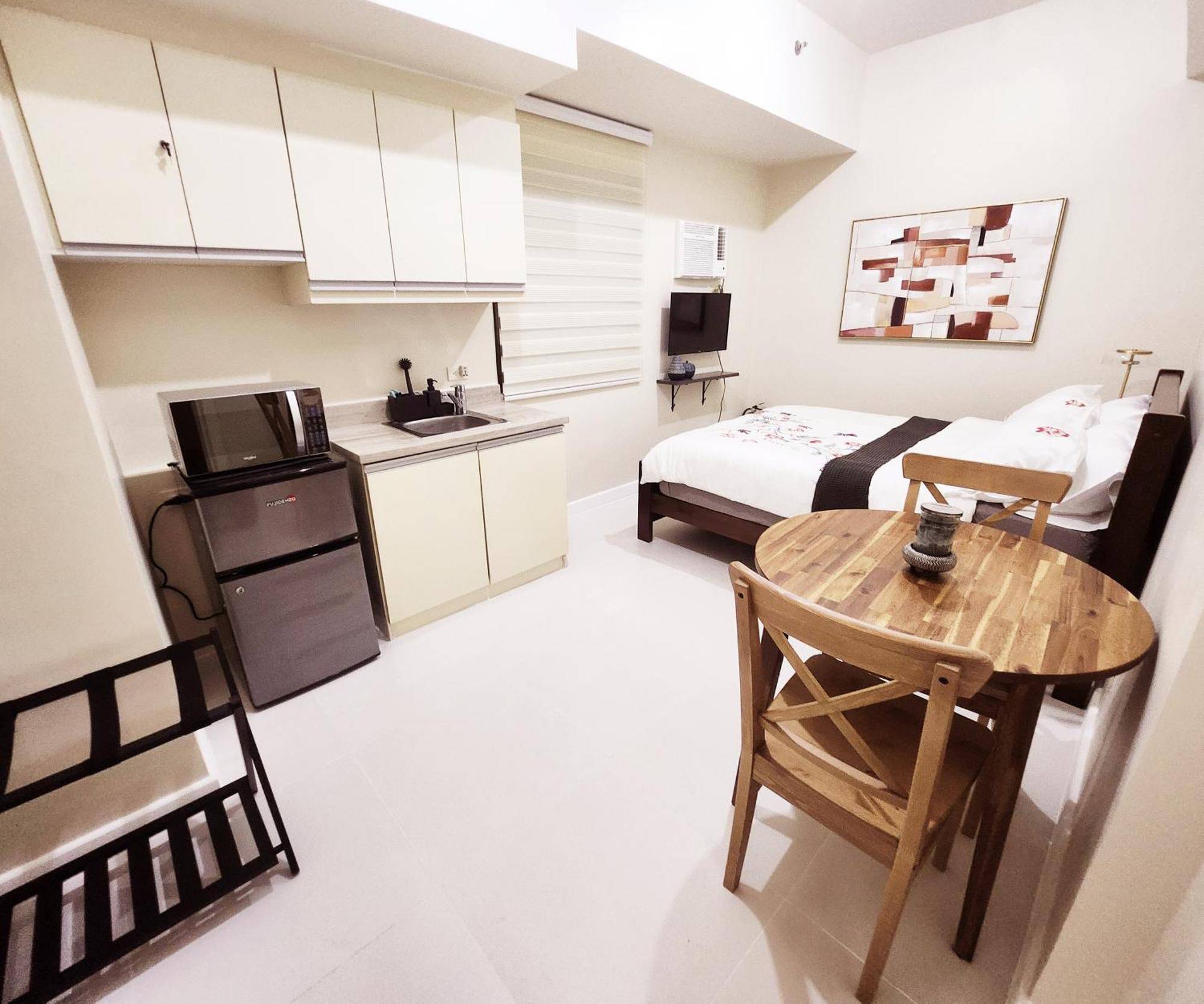 Kl Tower Condo, Makati Holiday home