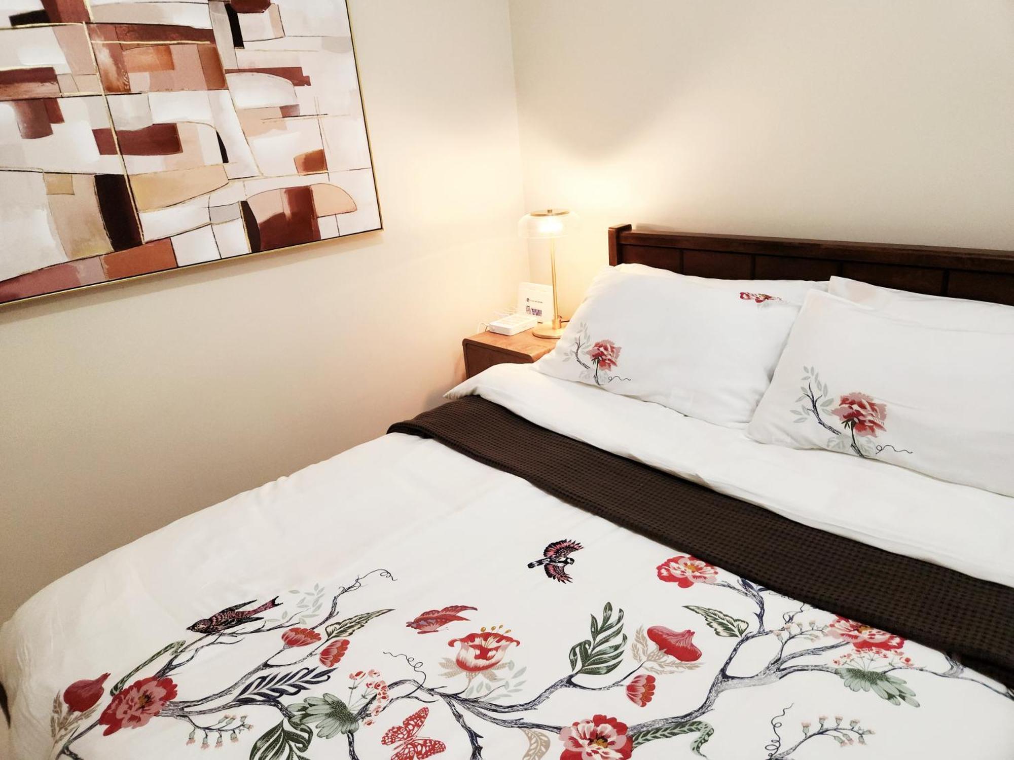 Holiday home Kl Tower Condo, Makati Manila